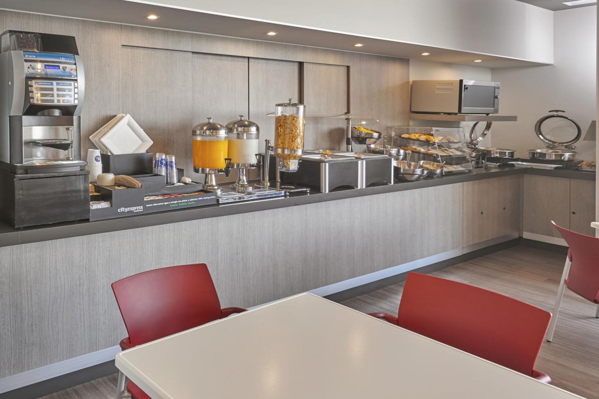 City Express Junior By Marriott Puebla Finsa Zewnętrze zdjęcie