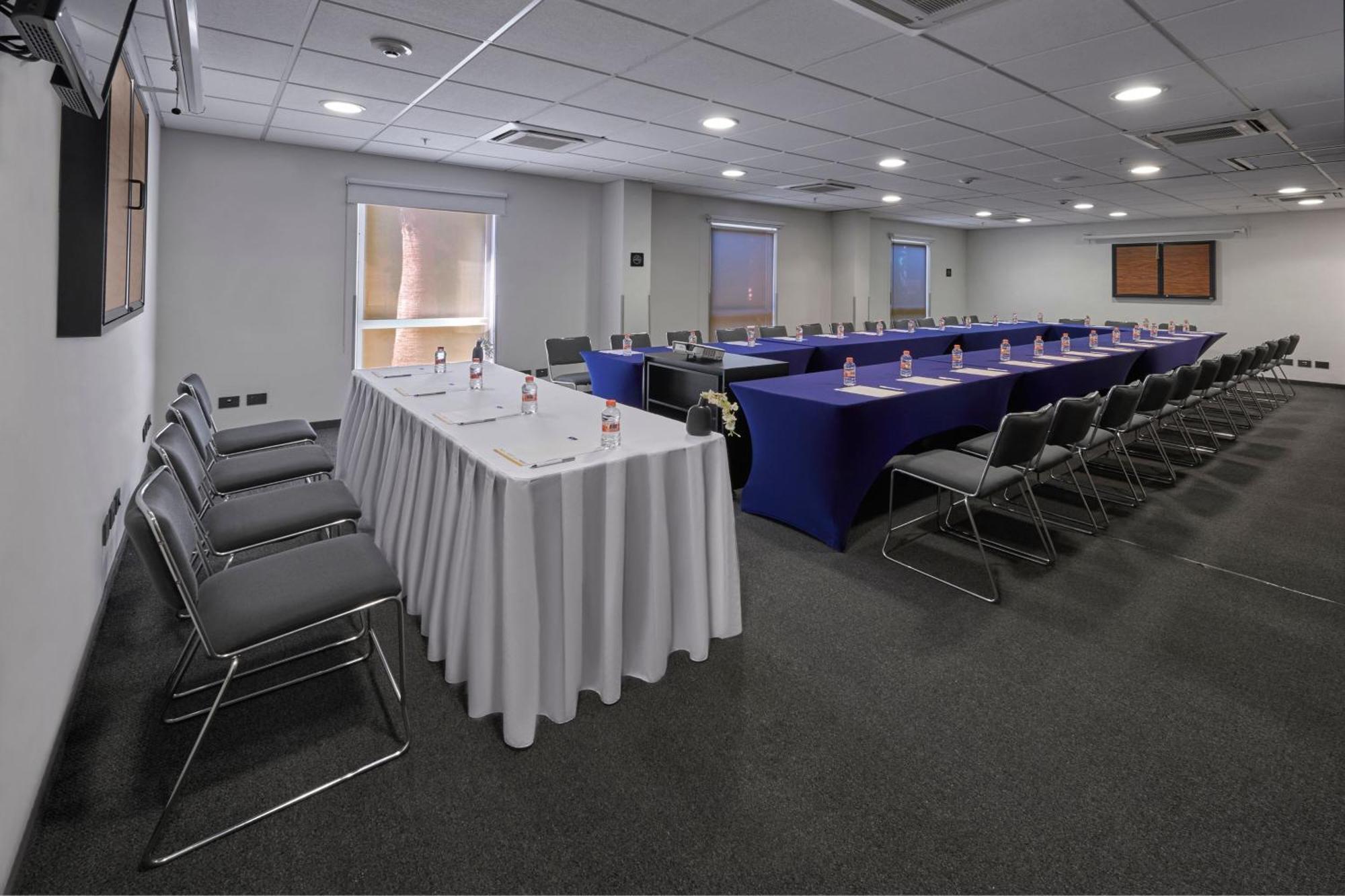 City Express Junior By Marriott Puebla Finsa Zewnętrze zdjęcie