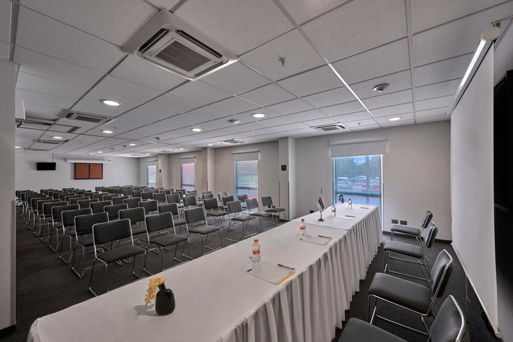 City Express Junior By Marriott Puebla Finsa Zewnętrze zdjęcie