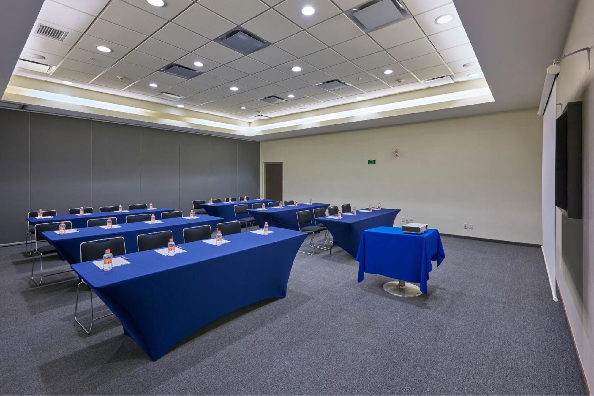 City Express Junior By Marriott Puebla Finsa Zewnętrze zdjęcie